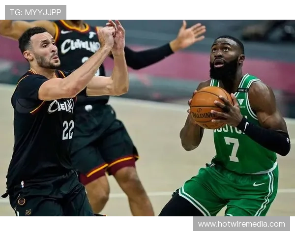 布鲁诺进攻站位显威力，助力球队在本轮联赛中逆转获胜表现稳健。