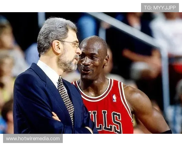 厄德高 vs 格里兹曼：前场组织与进攻终结的战术角色差异