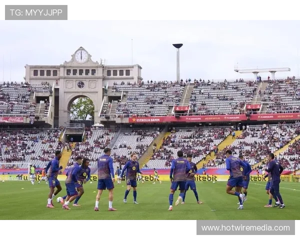 巴萨财政压力影响重建空间，阶段性制约球队发展走势