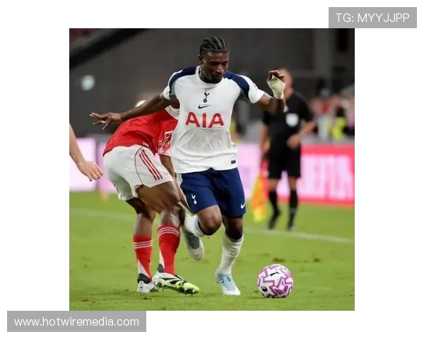 热刺边路冲击力战术依赖度分析：单点爆发能否持续支撑进攻体系稳定性